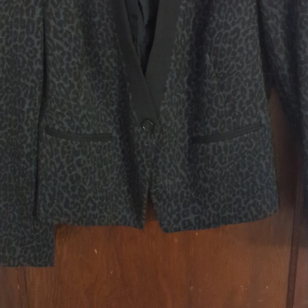 Loft Animal Print Business Professional Blazer Size 14 - Picture 3 of 8